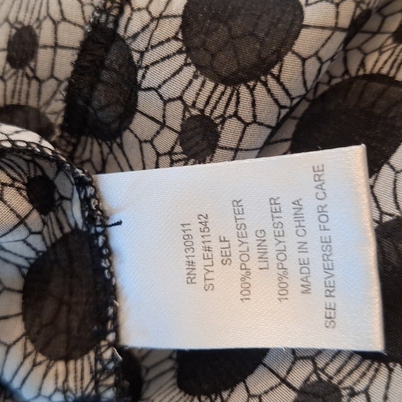 Daniel Rainn Navy Graphic Poka-Dots  Top Size Med - Picture 7 of 7